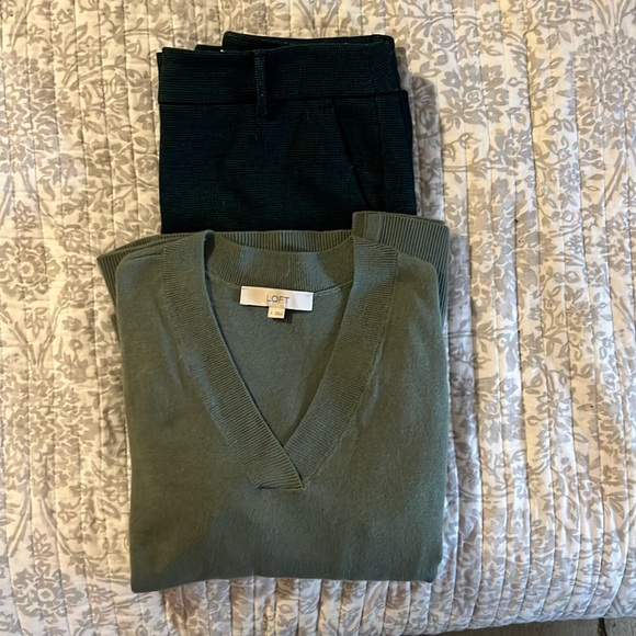 LOFT Pants - LOFT Riviera Slim trouser with Long-sleeved Pullover V-Neck Sweater.